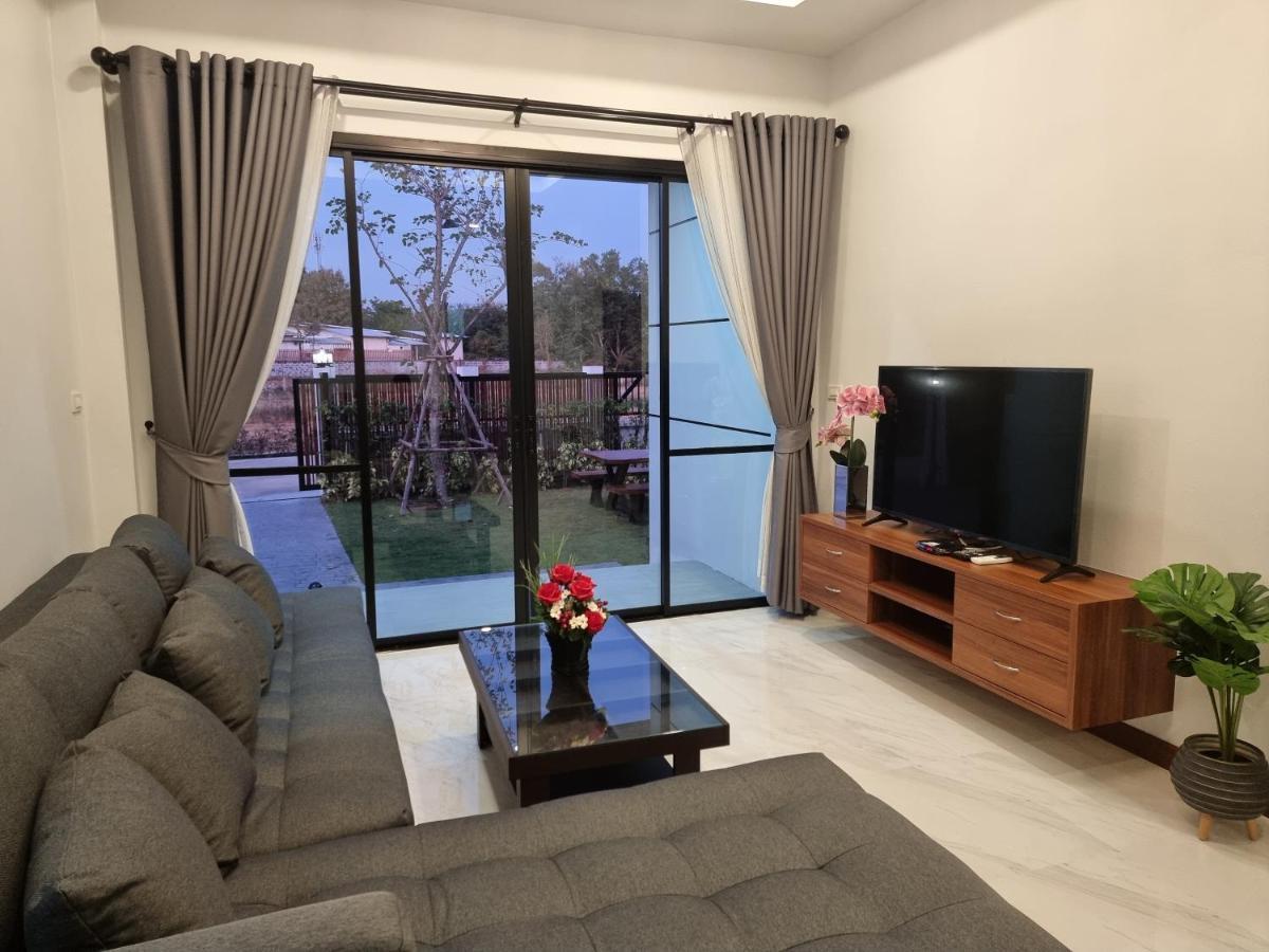 Baan Dalah Buriram Villa Exterior photo
